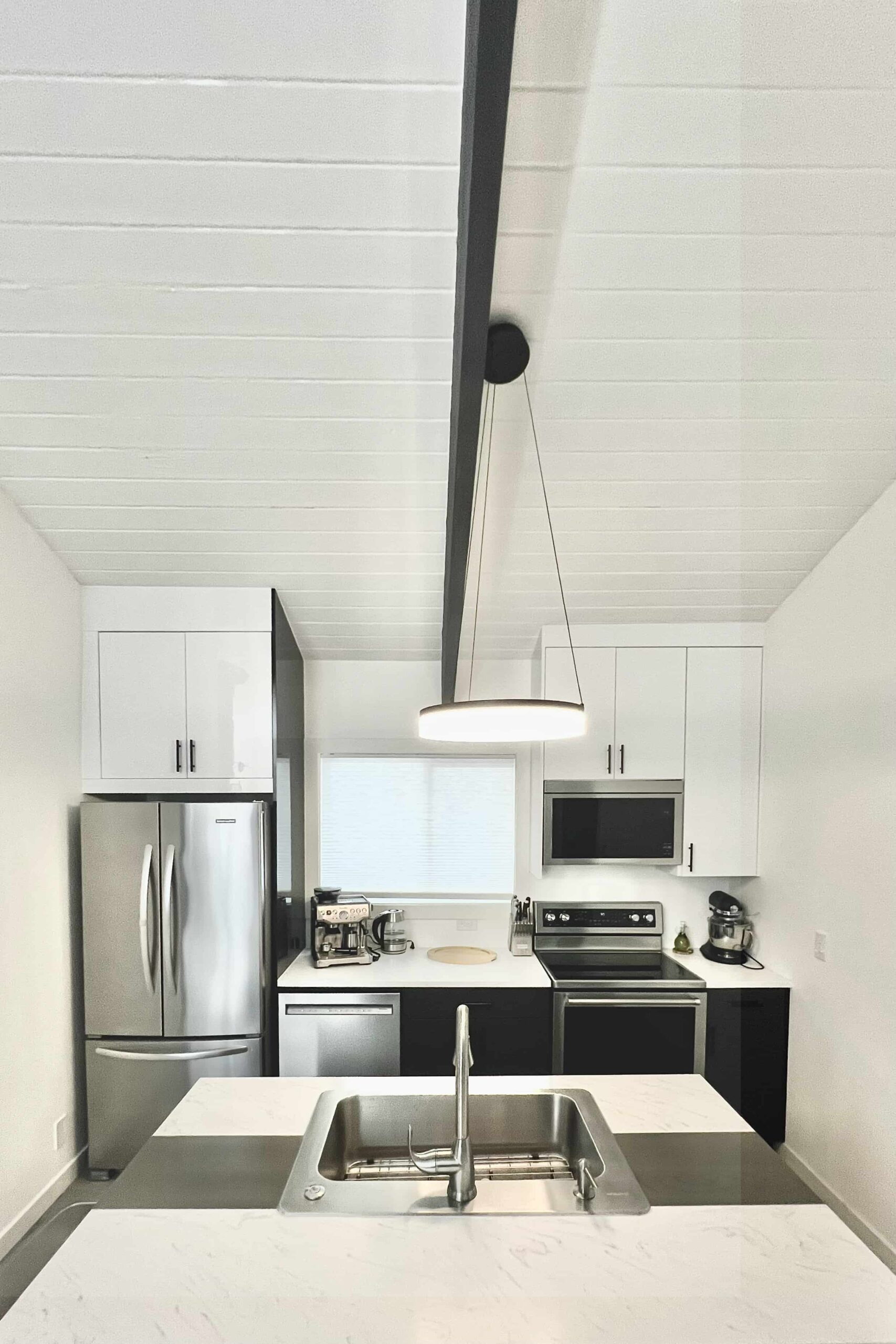 Kitchen renovation with updated cabinetry by Artbrick