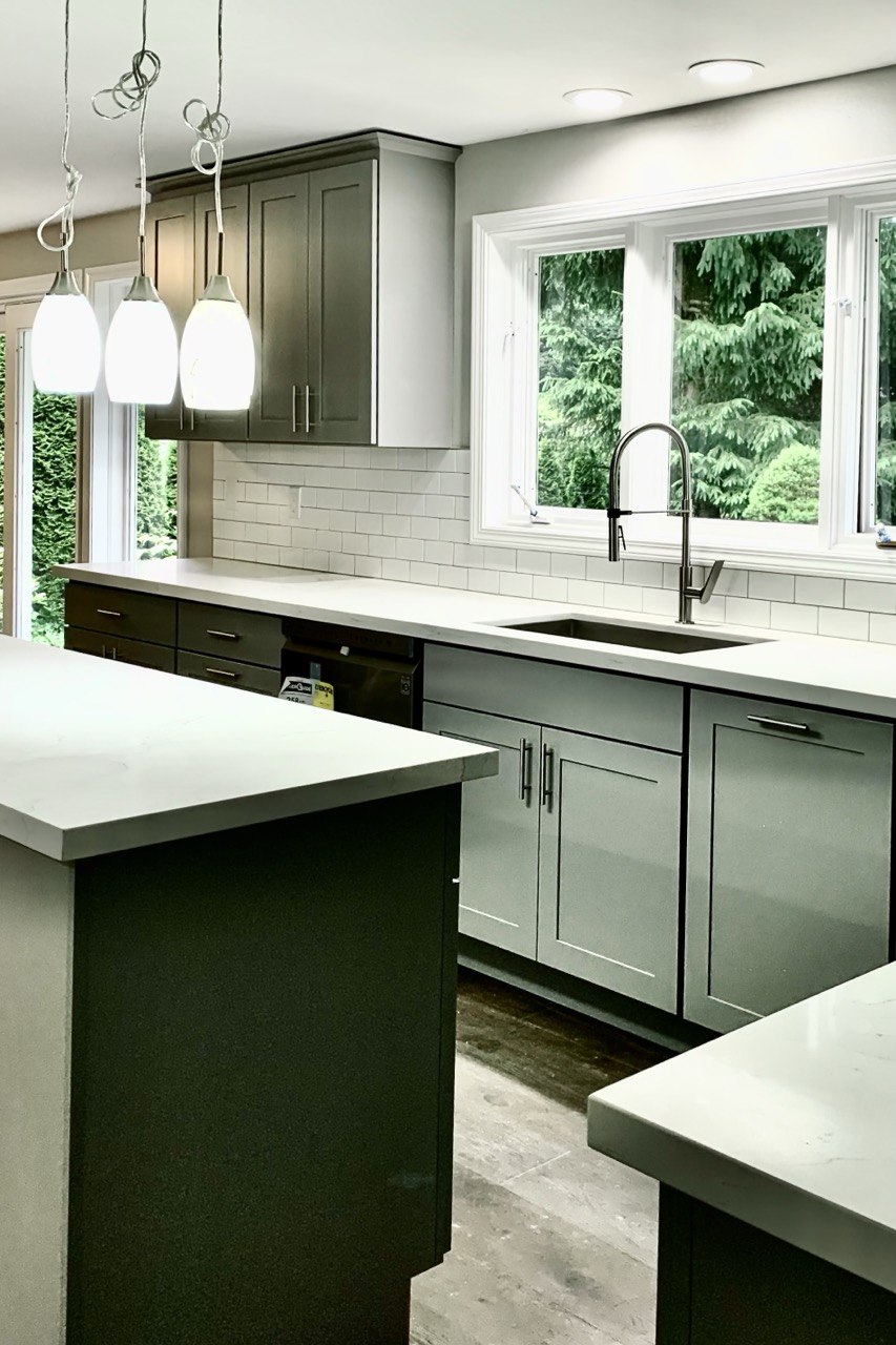 Modern kitchen remodel with updated layout by Artbrick