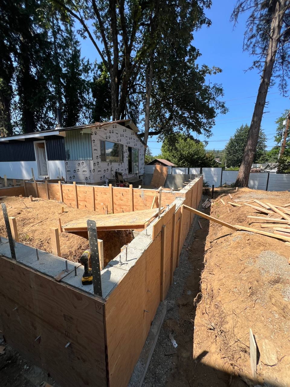 Poured ADU foundation walls by Artbrick